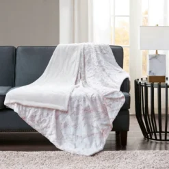 60"x70" Oversized Aina Faux Fur Throw Blanket - Madison Park -Madison Park GUEST 0aeea74a 7d63 41d6 ac75 7f3ee5c66cc6