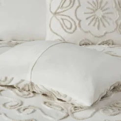 Valeria 3 Piece Tufted Cotton Chenille Comforter Set 10 Valeria 3 Piece Tufted Cotton Chenille Comforter Set -Madison Park GUEST 8c30dc90 e13f 4817 8eb5 f0fdfa849535 2