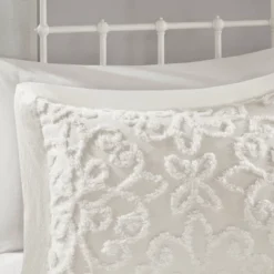 White Amber Cotton Chenille Bedspread Set 8 White Amber Cotton Chenille Bedspread Set -Madison Park GUEST c1cbbcd2 4c82 4093 8dc5 9817f2258656